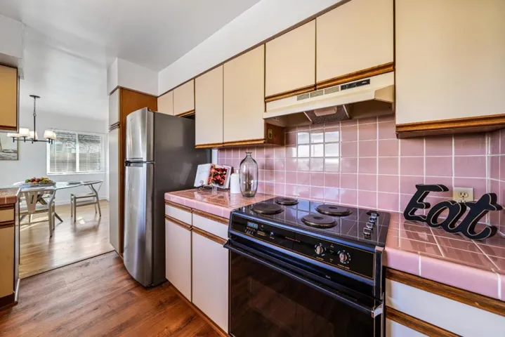 582 Newton Street, Monterey, California 93940