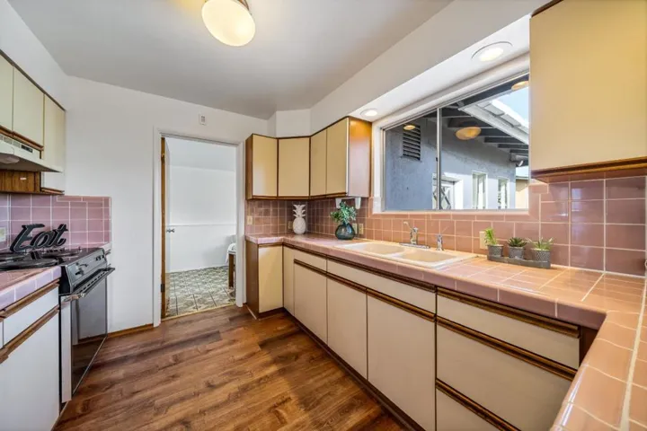 582 Newton Street, Monterey, California 93940