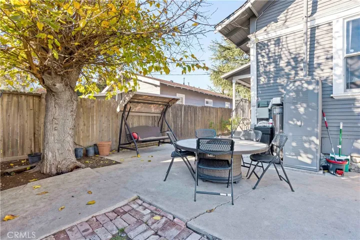 370 E Kingsley, Pomona, California 91767