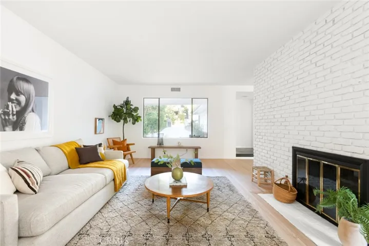 610 W California Boulevard, Pasadena, California 91105