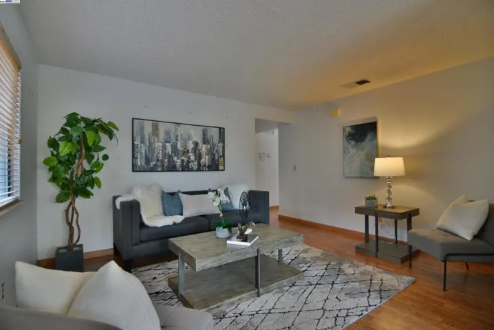 178 Pavon, Hercules, California 94547