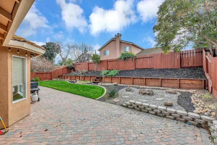 2121 Cypress Street, Hollister, California 95023