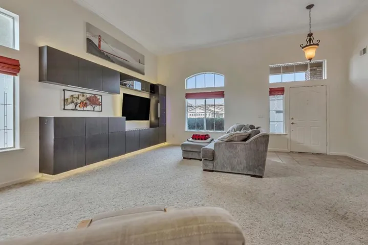 2121 Cypress Street, Hollister, California 95023