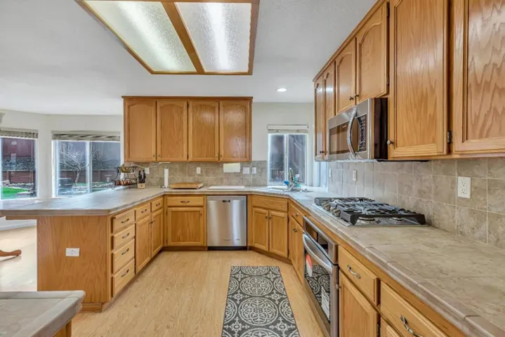 2121 Cypress Street, Hollister, California 95023