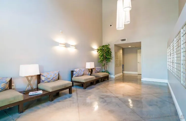 1501 Front St. 206, San Diego, California 92101