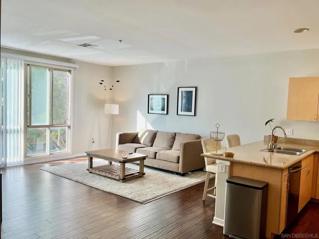 1501 Front St. 206, San Diego, California 92101