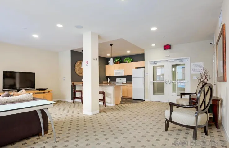 1501 Front St. 206, San Diego, California 92101