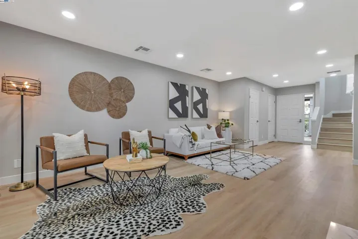 7758 Creekside Dr, Pleasanton, California 94588
