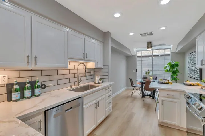 7758 Creekside Dr, Pleasanton, California 94588