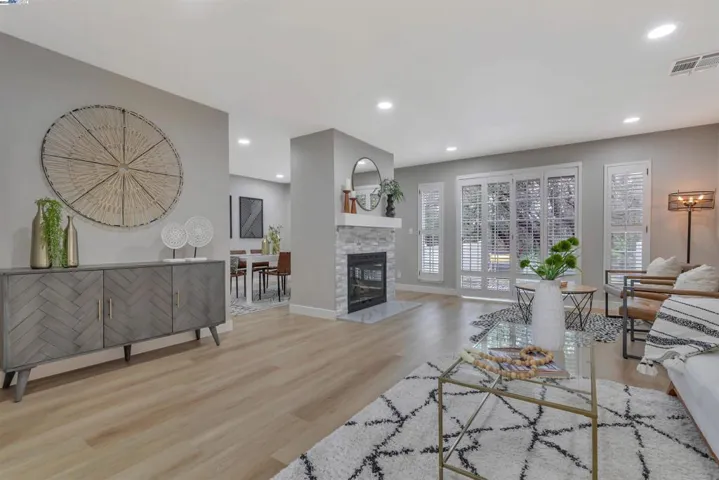 7758 Creekside Dr, Pleasanton, California 94588