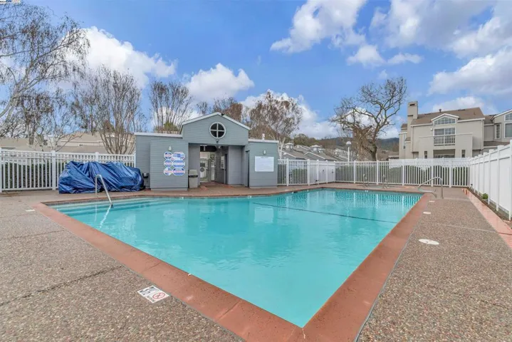 7758 Creekside Dr, Pleasanton, California 94588