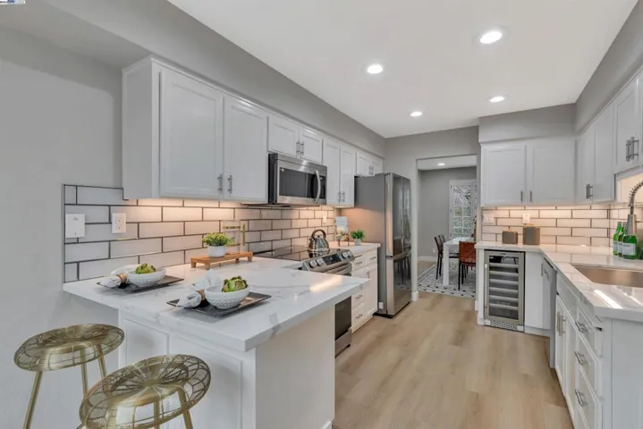 7758 Creekside Dr, Pleasanton, California 94588