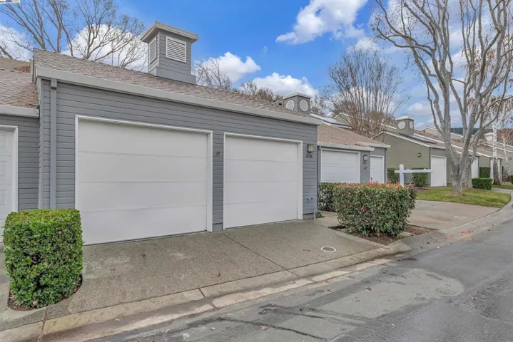7758 Creekside Dr, Pleasanton, California 94588