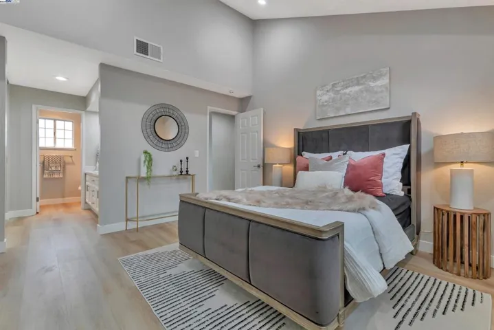 7758 Creekside Dr, Pleasanton, California 94588