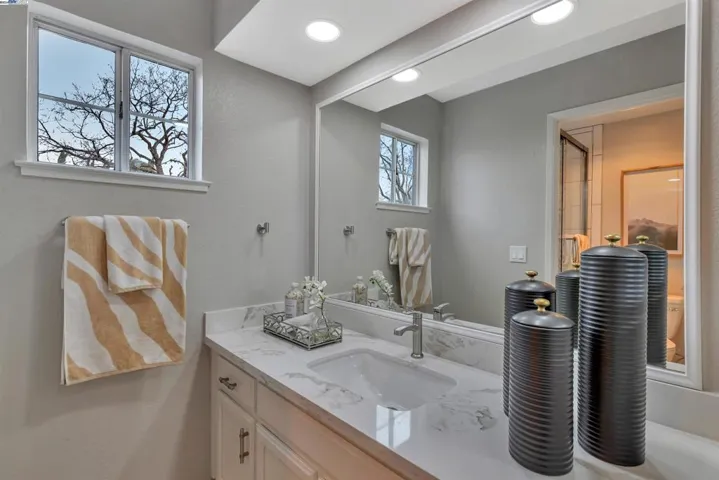 7758 Creekside Dr, Pleasanton, California 94588