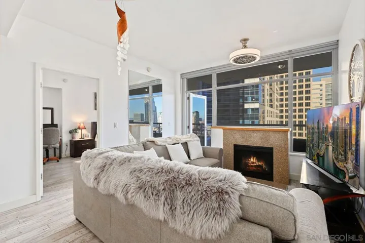 700 W E St 1305, San Diego, California 92101