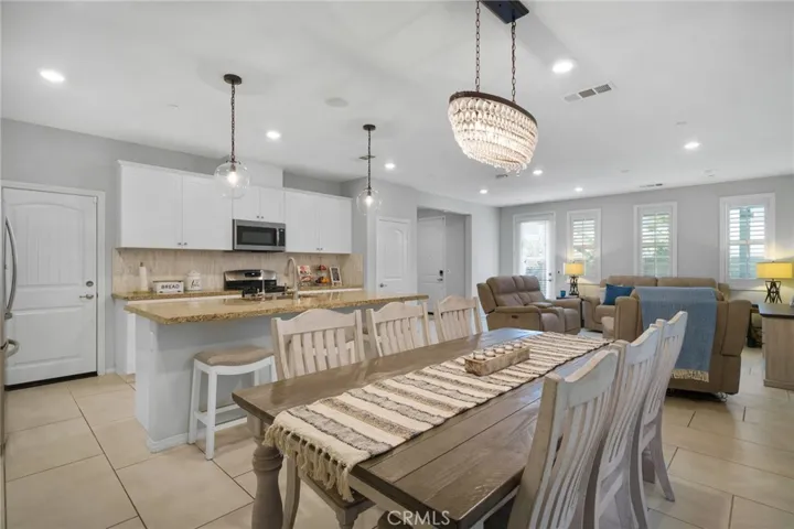 6109 Sendero Avenue, Eastvale, California 92880