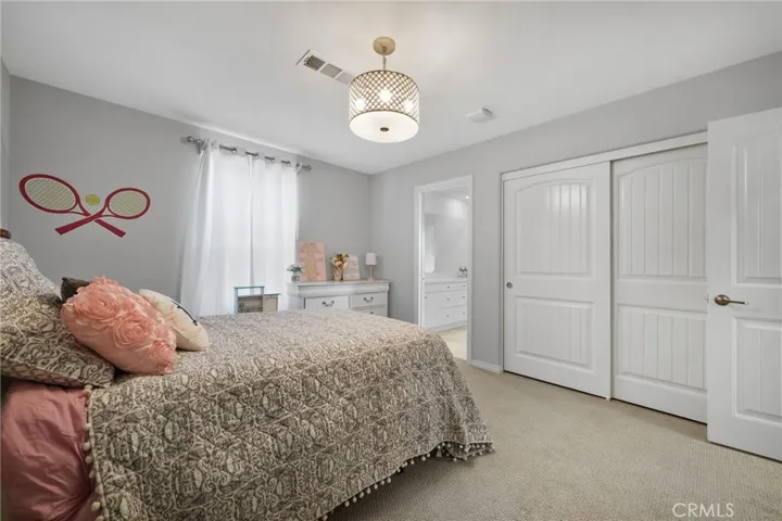 6109 Sendero Avenue, Eastvale, California 92880