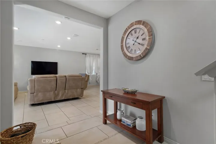 6109 Sendero Avenue, Eastvale, California 92880