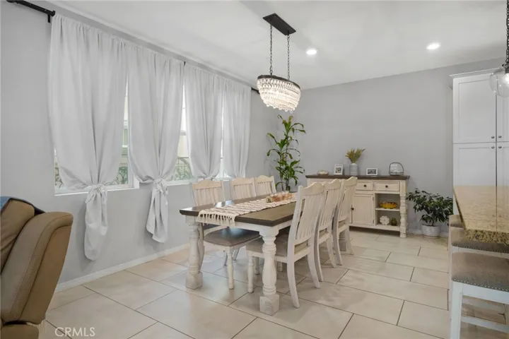 6109 Sendero Avenue, Eastvale, California 92880