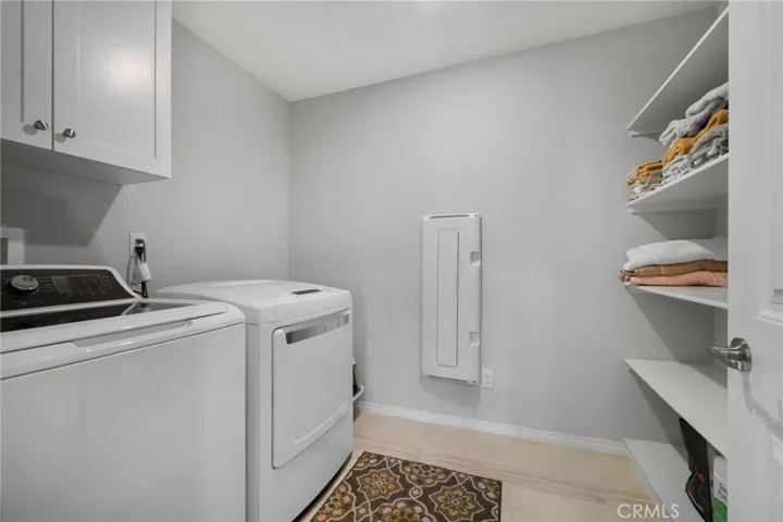 6109 Sendero Avenue, Eastvale, California 92880