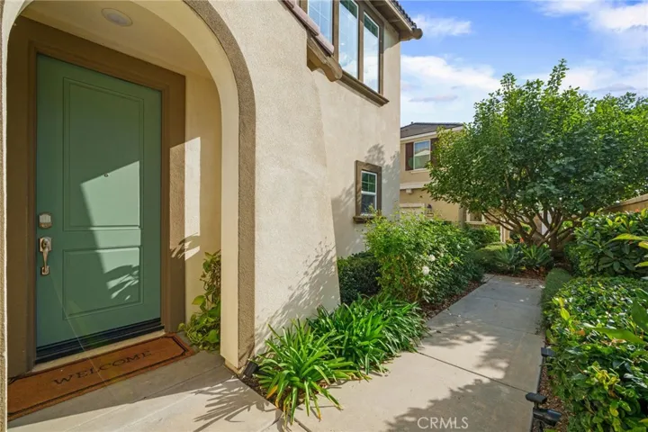 6109 Sendero Avenue, Eastvale, California 92880