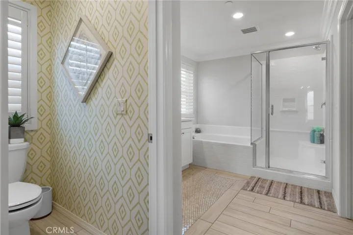 6109 Sendero Avenue, Eastvale, California 92880
