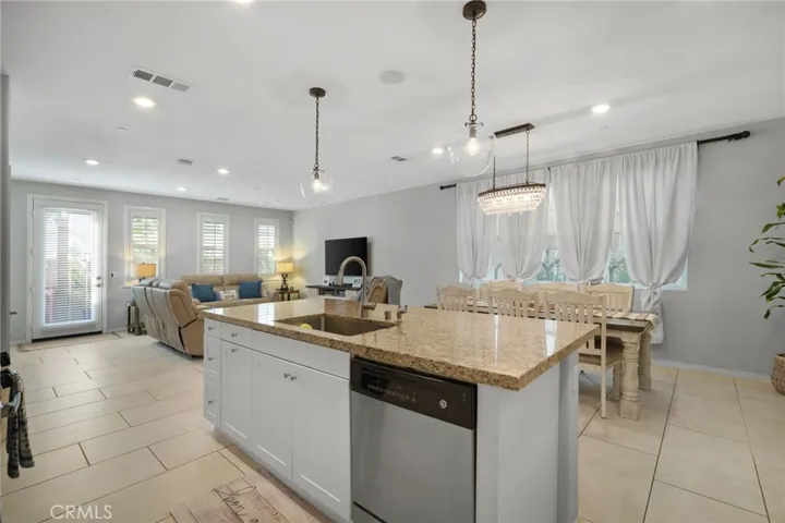 6109 Sendero Avenue, Eastvale, California 92880