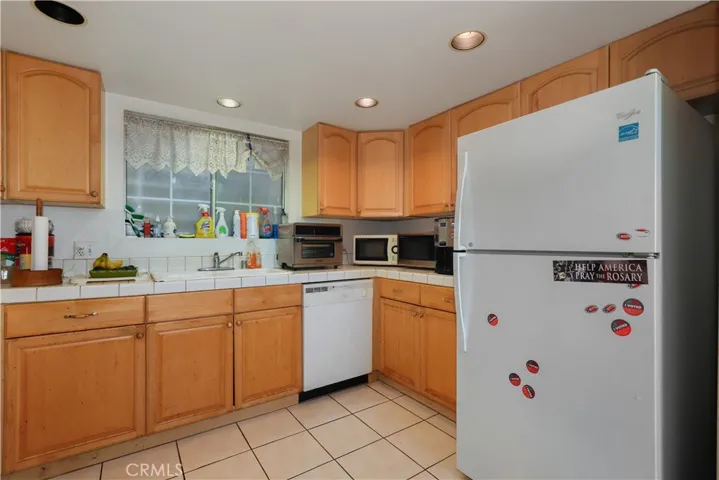 124 W Mountain View Street, Long Beach, California 90805