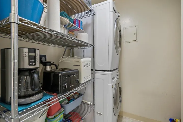 1497 De Rose Way 212, San Jose, California 95126