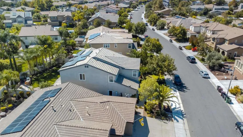 35454 Summerholly Lane, Murrieta, California 92563