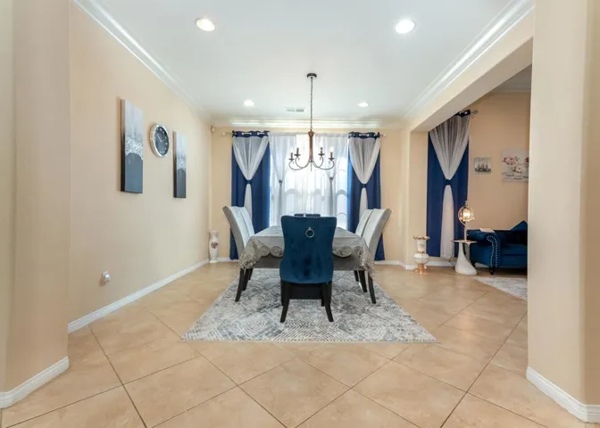 35454 Summerholly Lane, Murrieta, California 92563