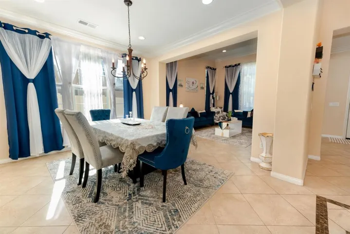 35454 Summerholly Lane, Murrieta, California 92563