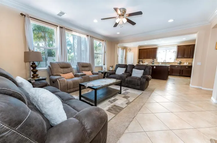 35454 Summerholly Lane, Murrieta, California 92563