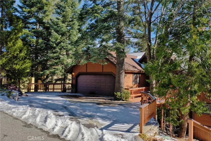 179 Birchwood Drive, Lake Arrowhead, California 92352
