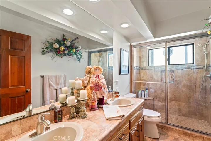 179 Birchwood Drive, Lake Arrowhead, California 92352