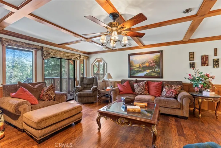 179 Birchwood Drive, Lake Arrowhead, California 92352