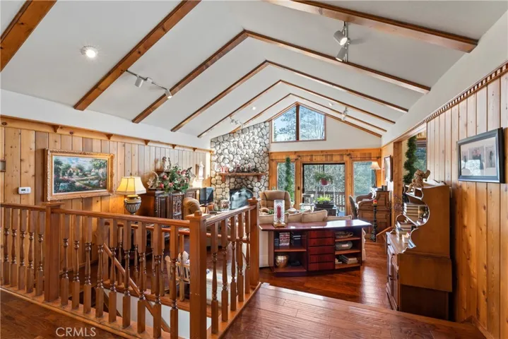 179 Birchwood Drive, Lake Arrowhead, California 92352