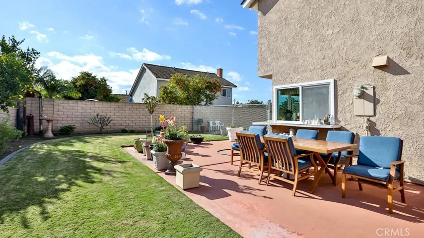 9910 Dahlia Circle, Fountain Valley, California 92708
