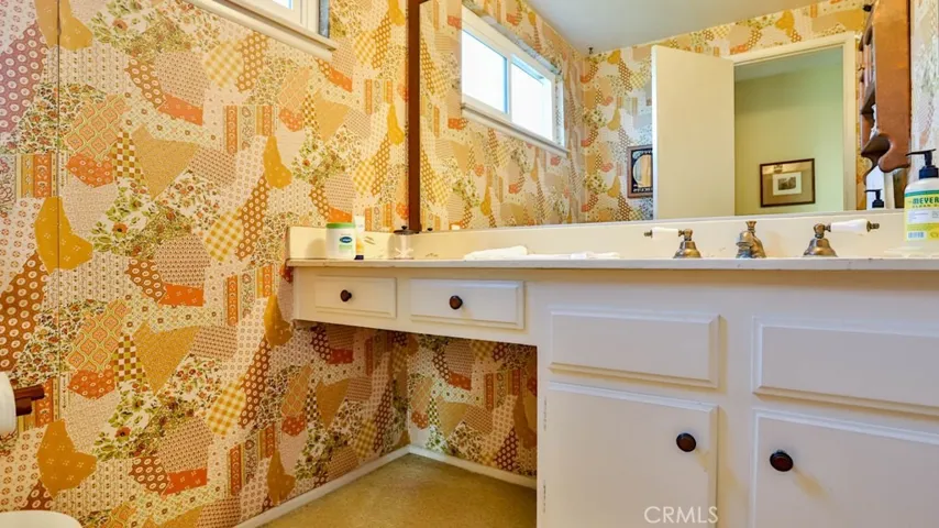 9910 Dahlia Circle, Fountain Valley, California 92708