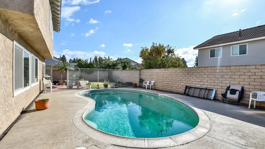 9910 Dahlia Circle, Fountain Valley, California 92708