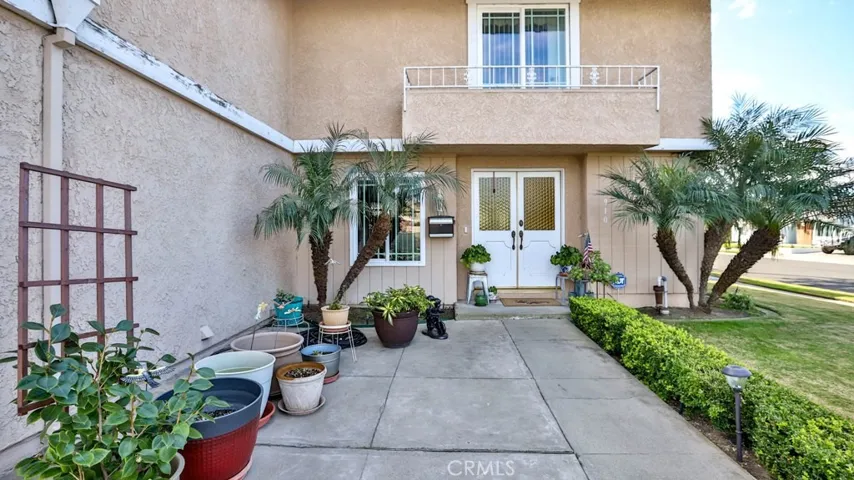 9910 Dahlia Circle, Fountain Valley, California 92708