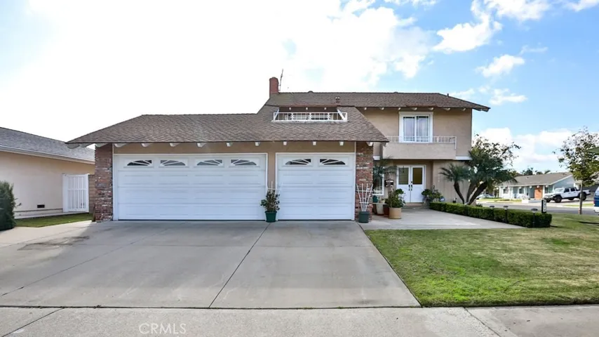9910 Dahlia Circle, Fountain Valley, California 92708