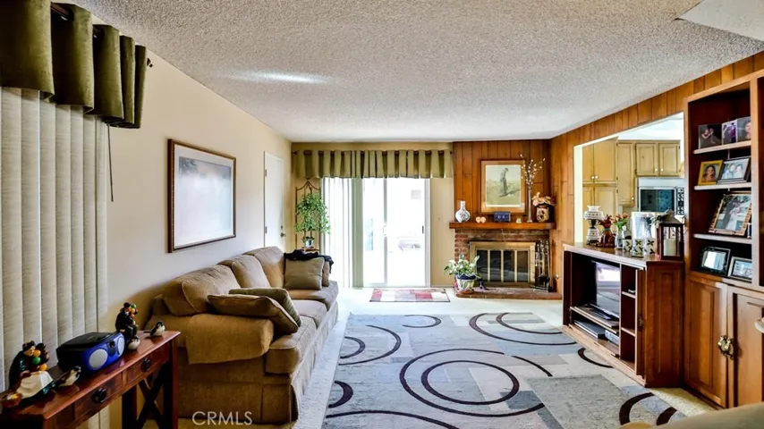 9910 Dahlia Circle, Fountain Valley, California 92708