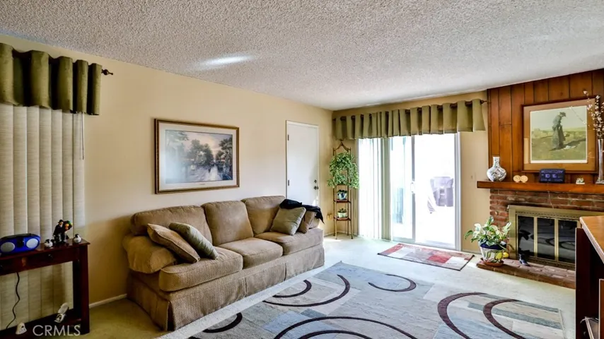9910 Dahlia Circle, Fountain Valley, California 92708