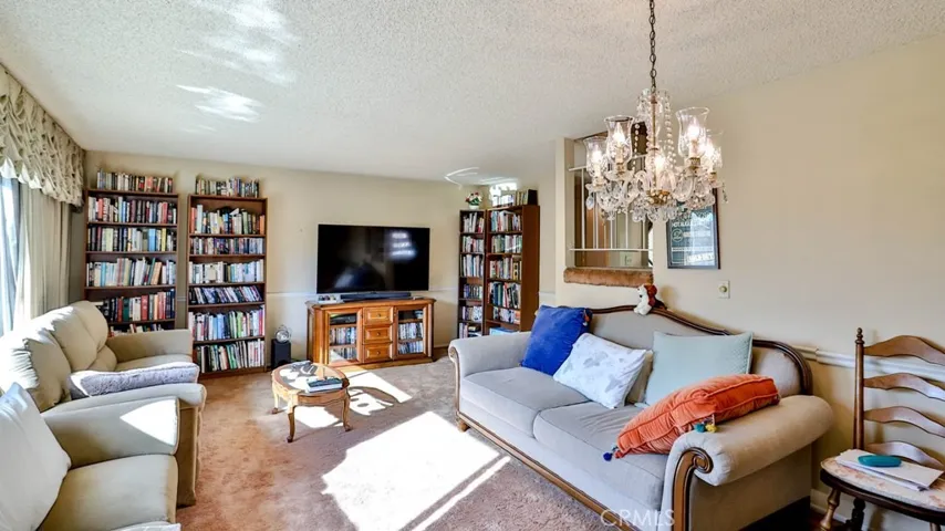 9910 Dahlia Circle, Fountain Valley, California 92708