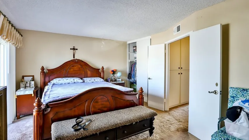 9910 Dahlia Circle, Fountain Valley, California 92708