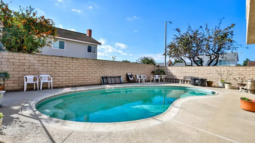 9910 Dahlia Circle, Fountain Valley, California 92708