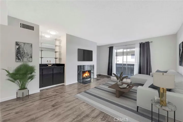 5334 Lindley Avenue 208, Encino, California 91316