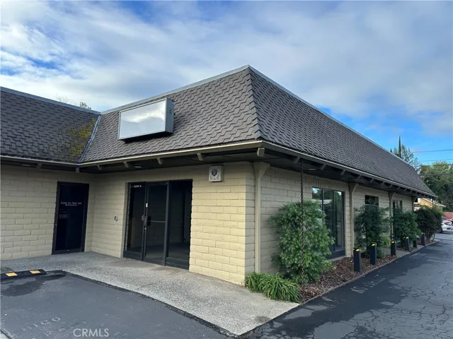 1215 Mangrove Avenue, Chico, California 95926